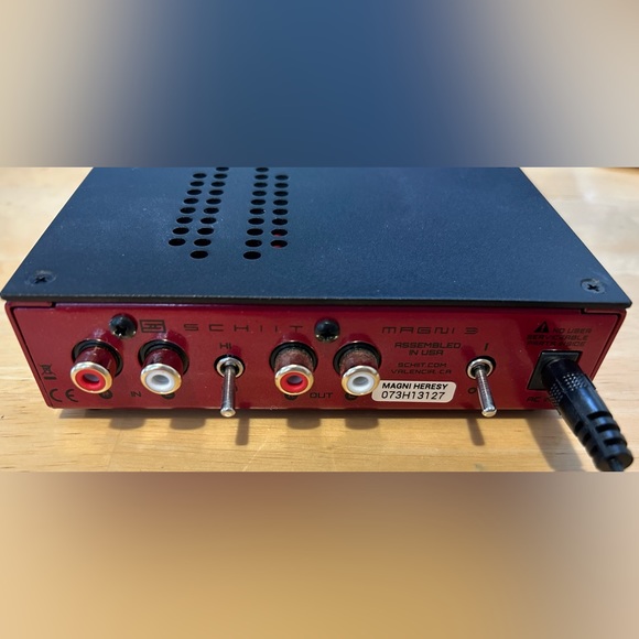**EXCELLENT CONDITION!** Schiit Magni 3 Heresy Headphone Amp & OEM Power Cable - Picture 5 of 6